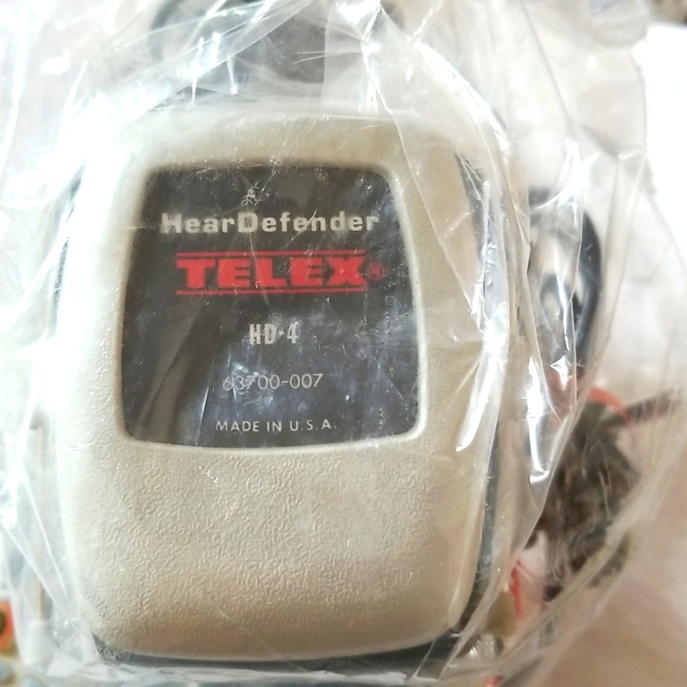 Electronics:Headsets :Hearing Protector - Picture 2 of 8